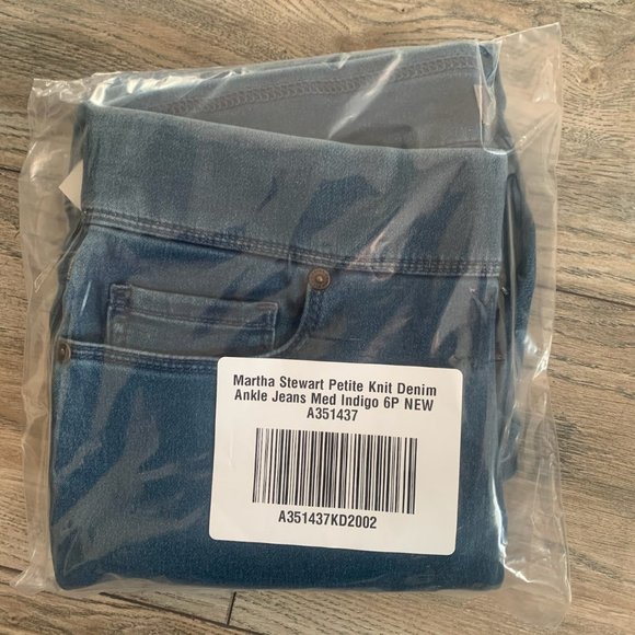 NWT MARTHA STEWART KNIT DENIM ANKLE JEANS MEDIUM INDIGO - Picture 10 of 16